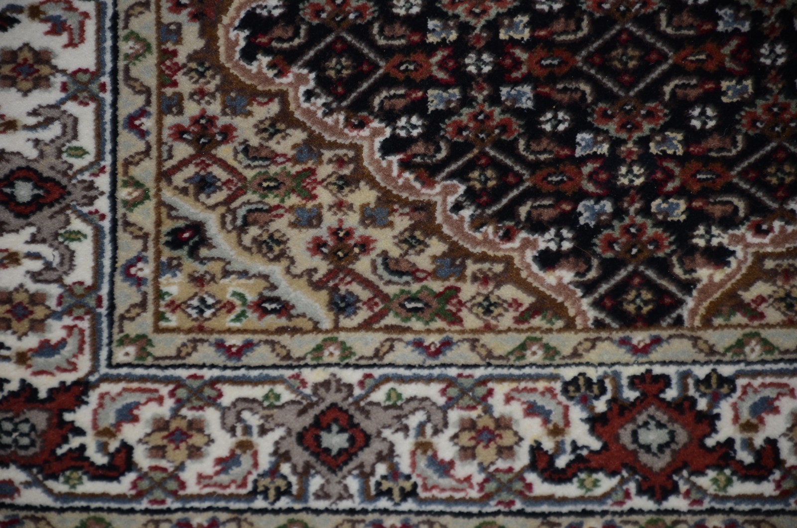 Passadeira tabriz romeno - foto 4 de 4