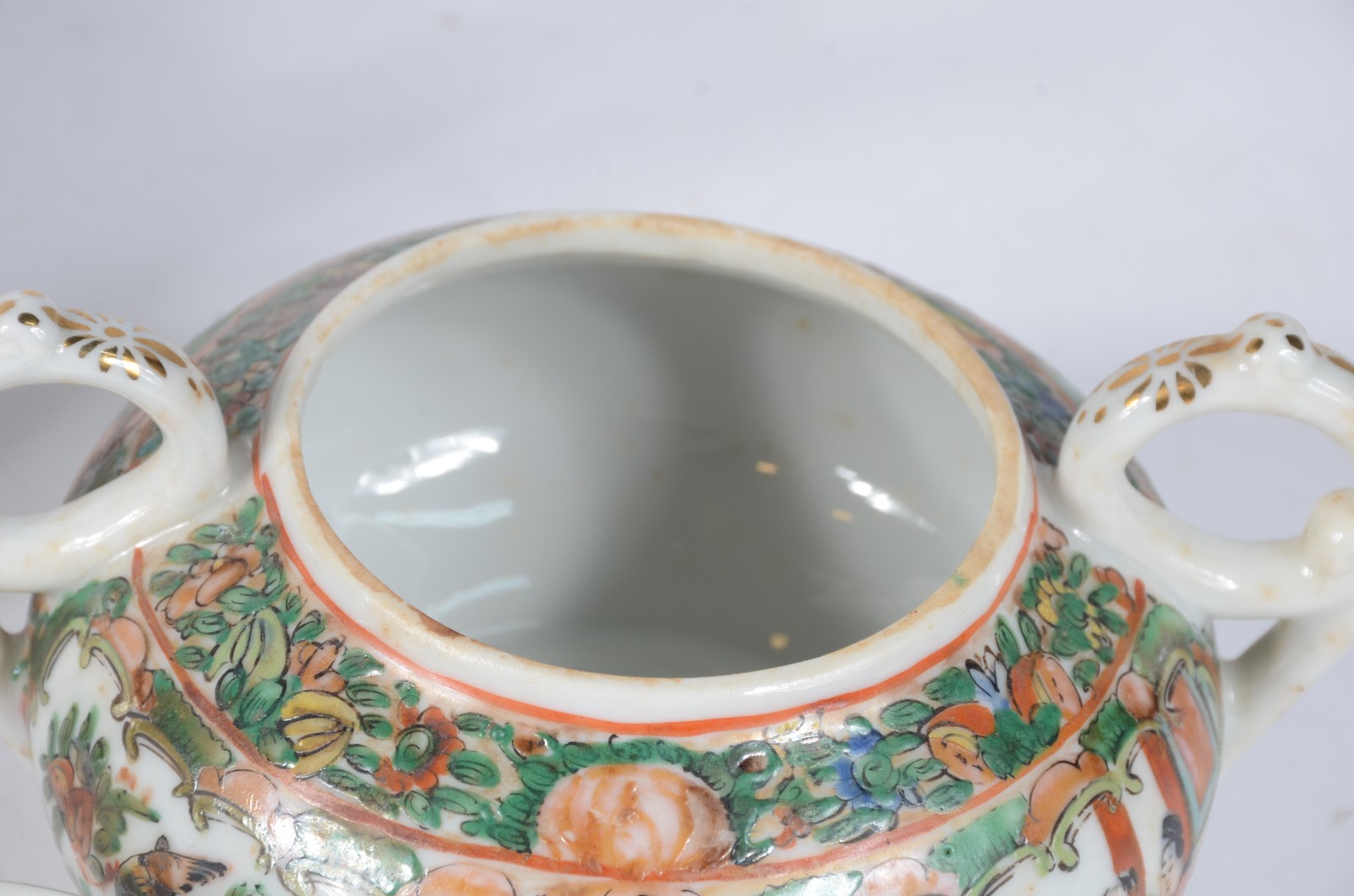 Serviço de porcelana oriental verde e rosa, composto de 5 xícaras... - foto 8 de 10