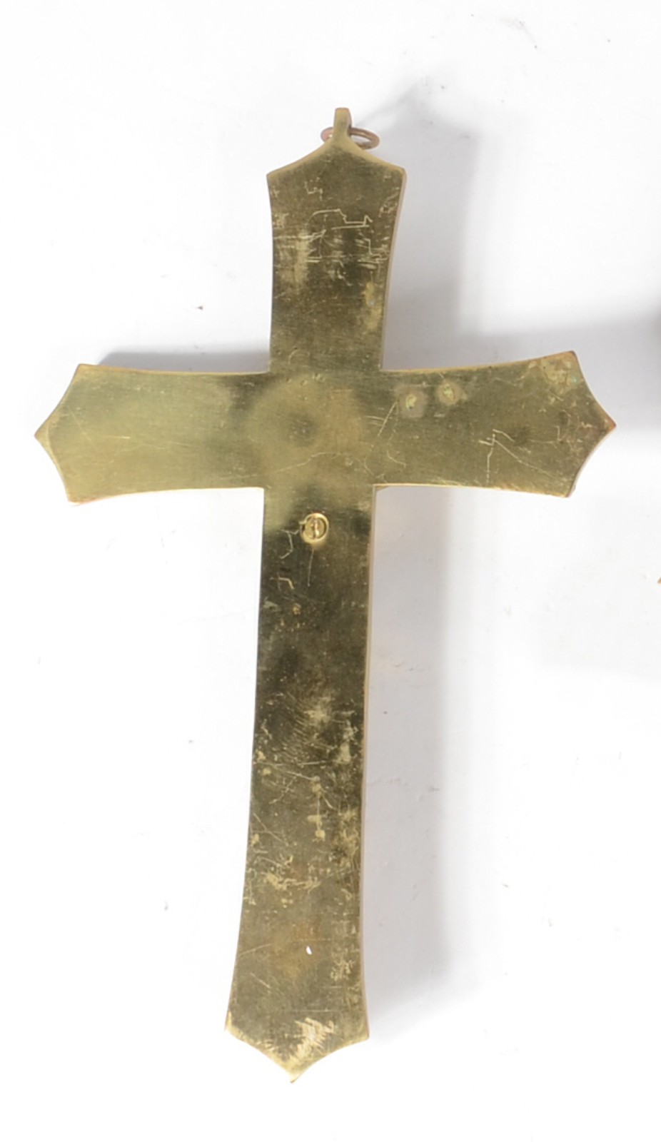 Crucifixo com figura de Cristo em metal dourado. - foto 2 de 2