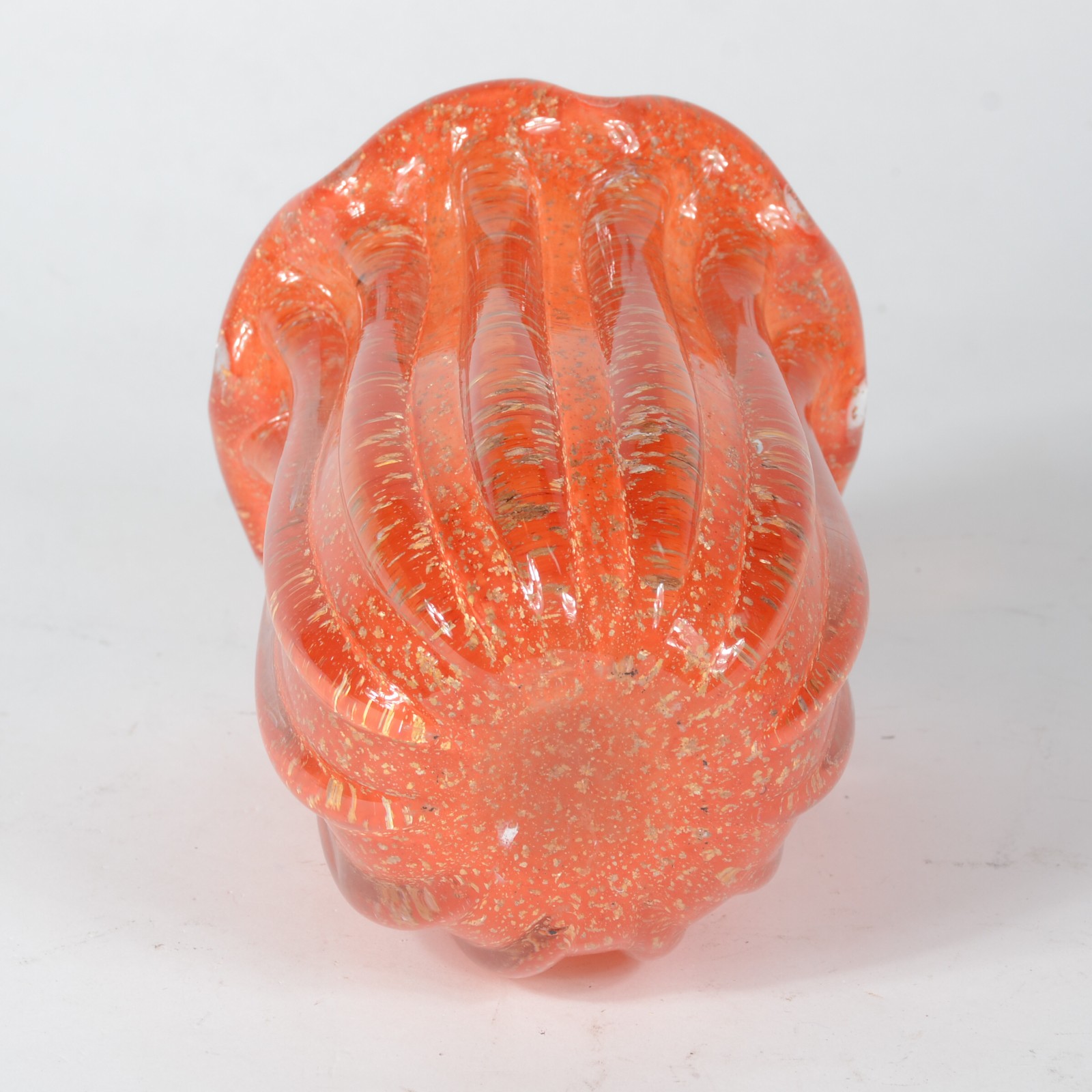 Jarro de vidro decorativo ao gosto de murano na cor laranja com pó de... - foto 3 de 3
