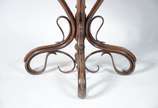 MICHAEL THONET,  - Par de antigos aparadores austríacos de madeira nobre,  tampos de mármore. Século XIX.  (um dos tampos de mármore está quebrado e colado - restauro na
