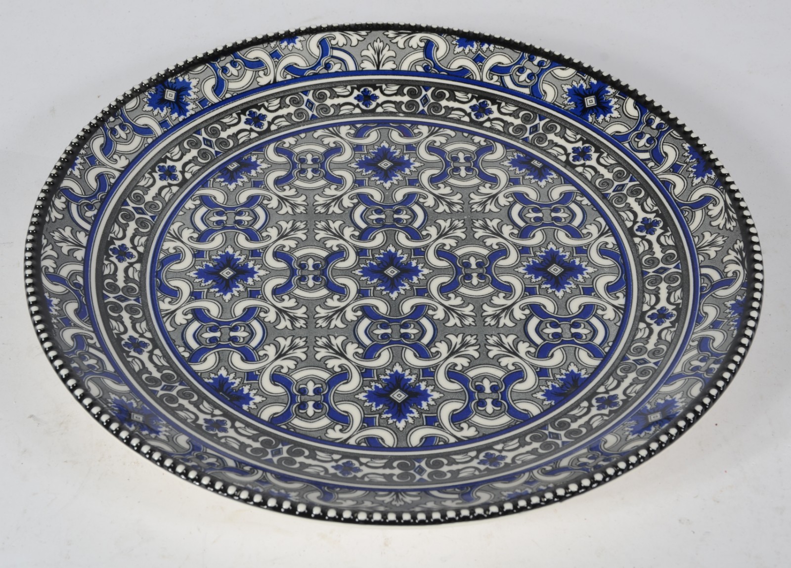 Duas peças de cerâmica espanhola, sendo: bowl e prato. - foto 2 de 7