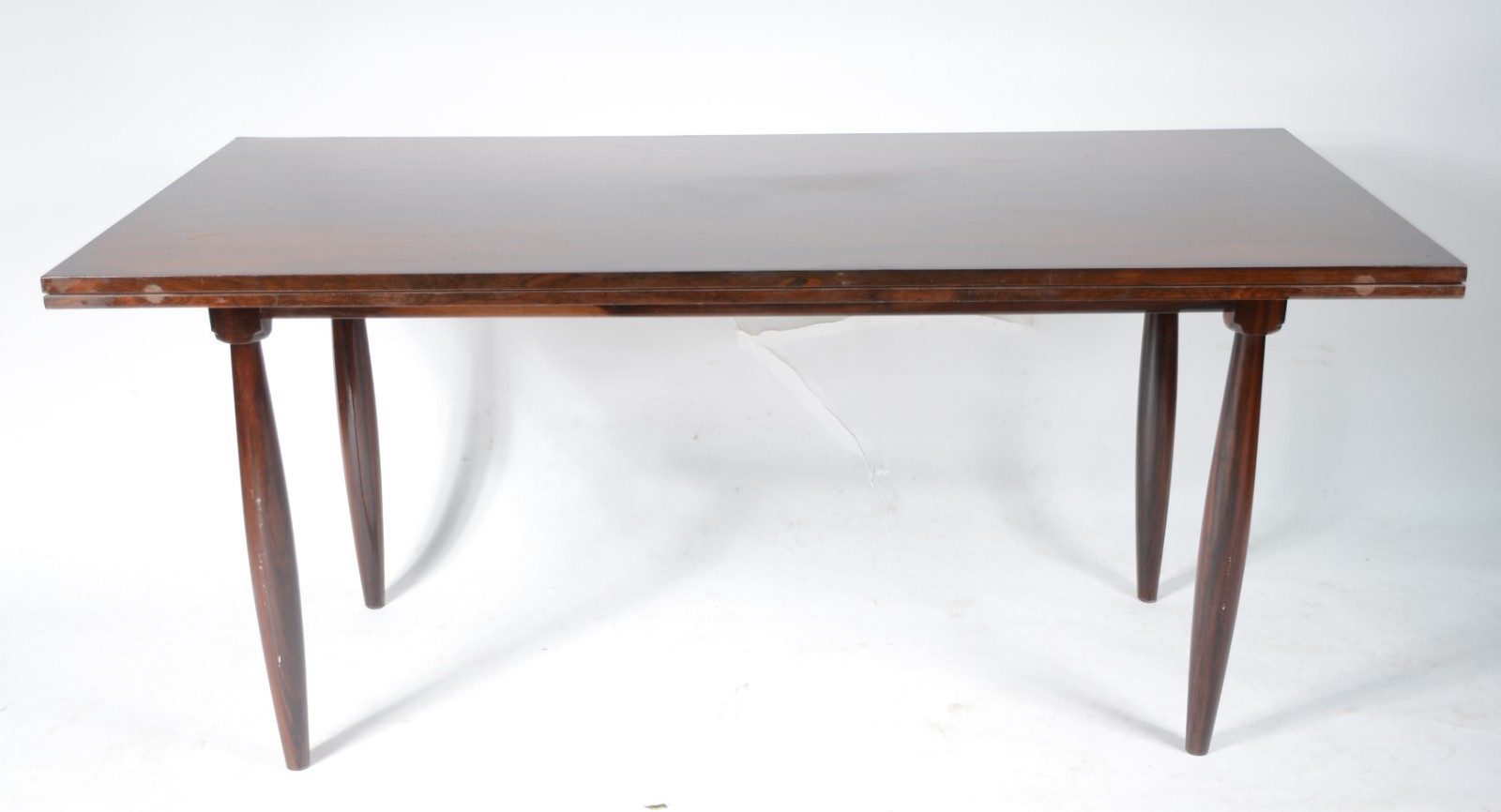 Conjunto de mesa de jantar com tampo retangular e quatro pernas... - foto 2 de 11