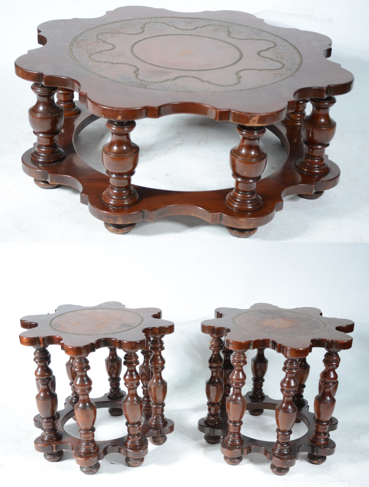 Conjunto com par de mesas laterais e mesa de centro de madeira nobre... - foto 1 de 11