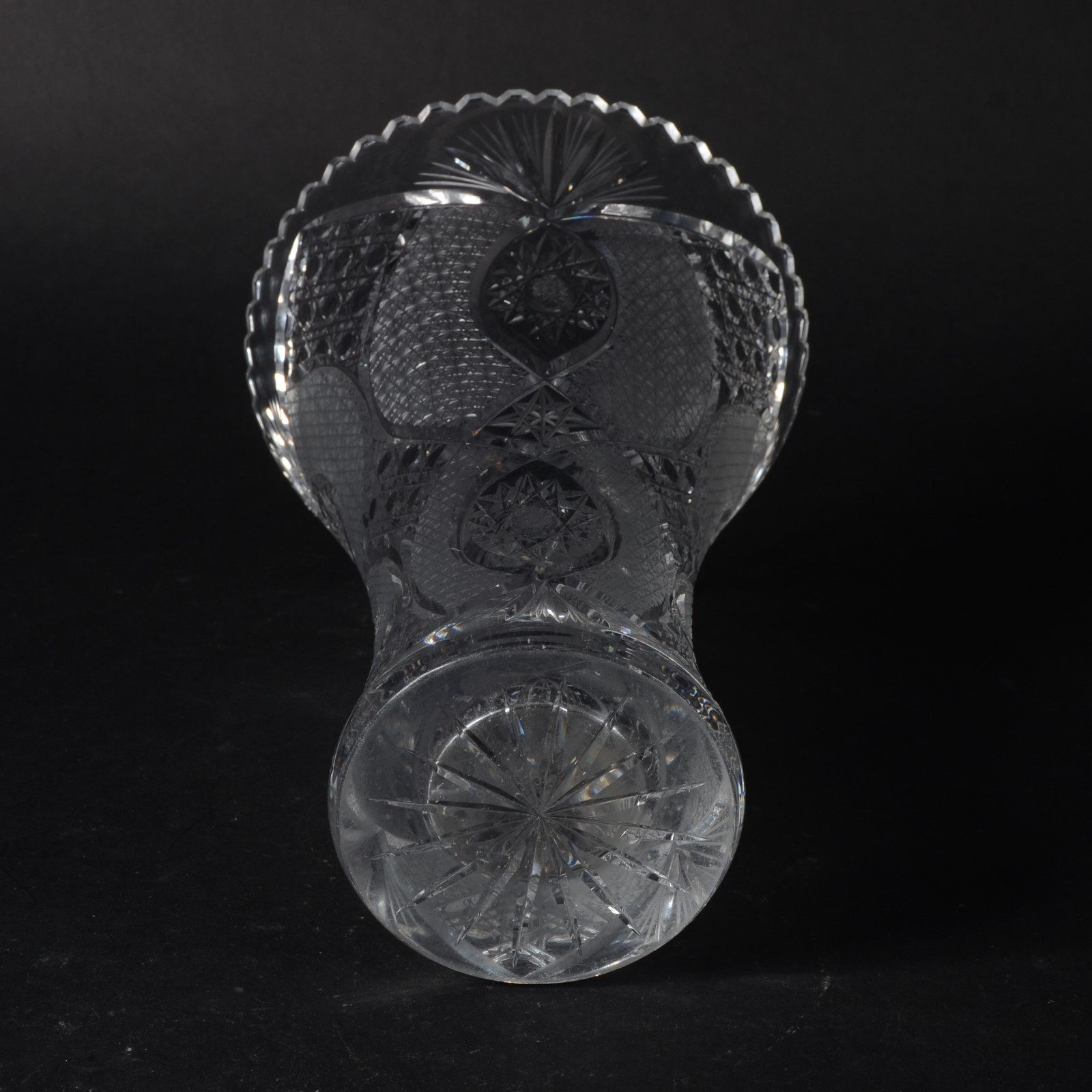 Vaso de cristal tcheco lapidado. - foto 3 de 4