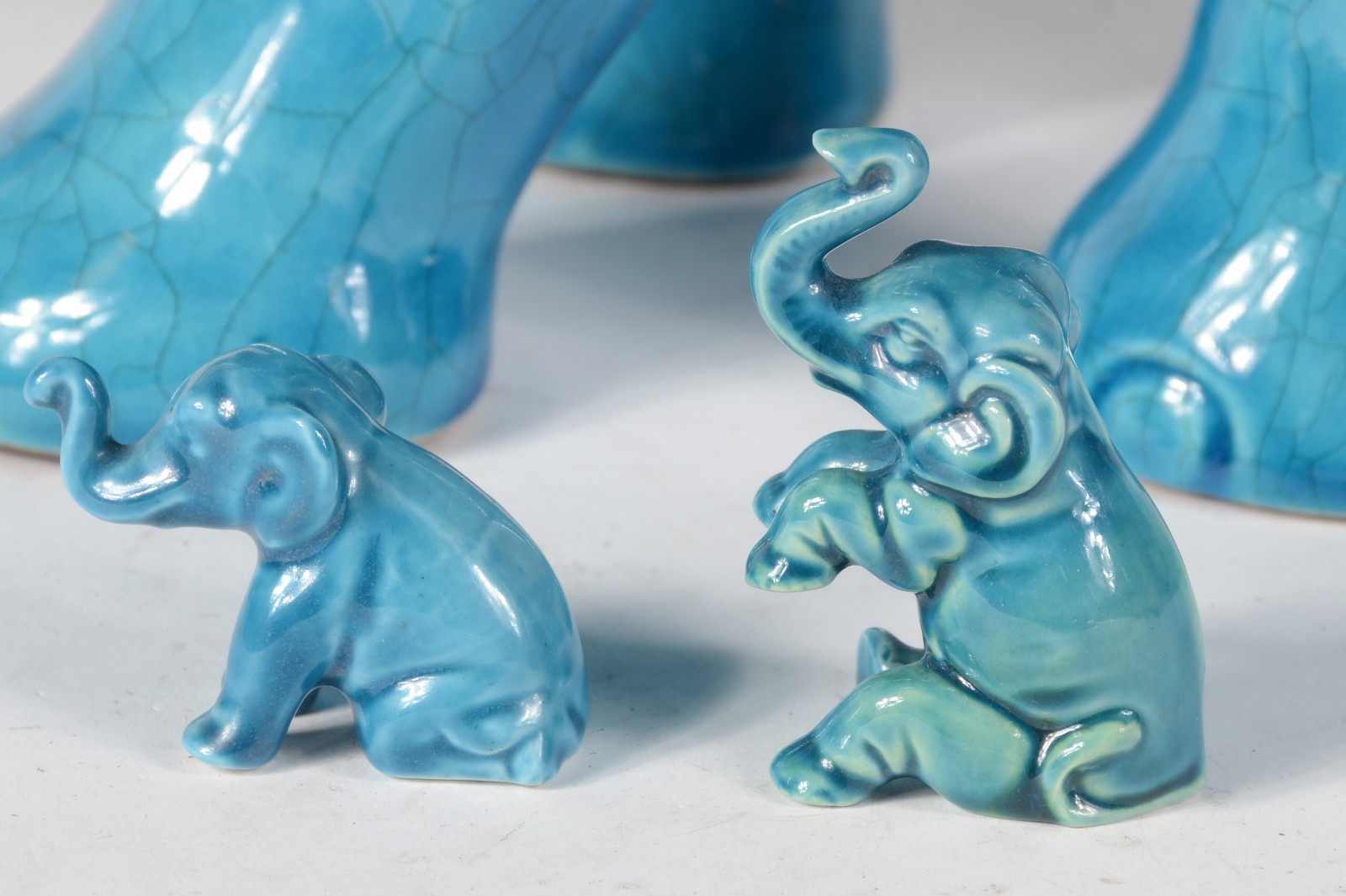Conjunto com sete peças diversas de porcelana oriental na cor azul... - foto 4 de 8