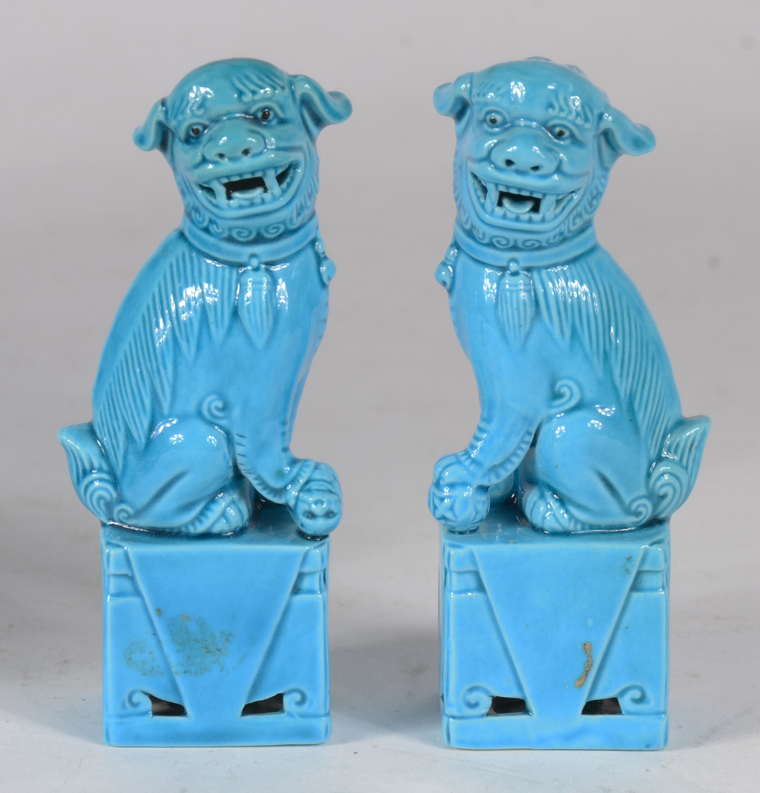 Conjunto com sete peças diversas de porcelana oriental na cor azul... - foto 7 de 8