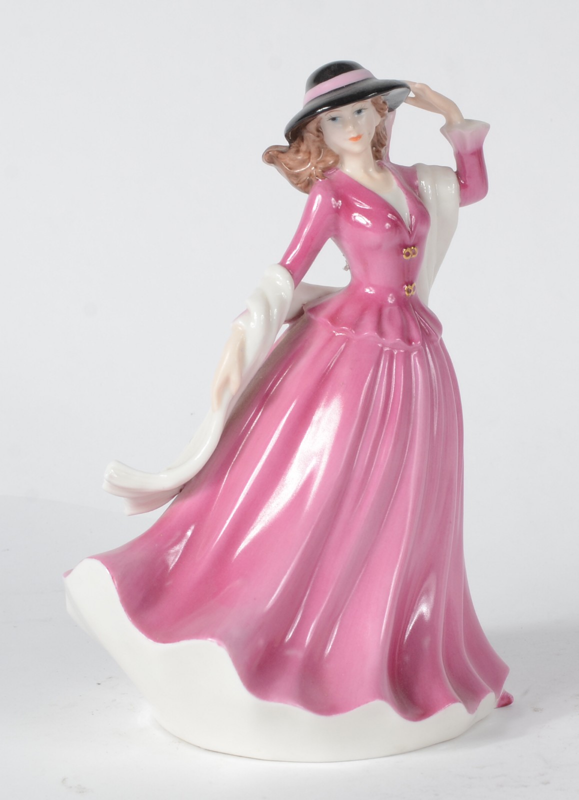 Escultura de porcelana policromada representando moça com vestido... - foto 1 de 7