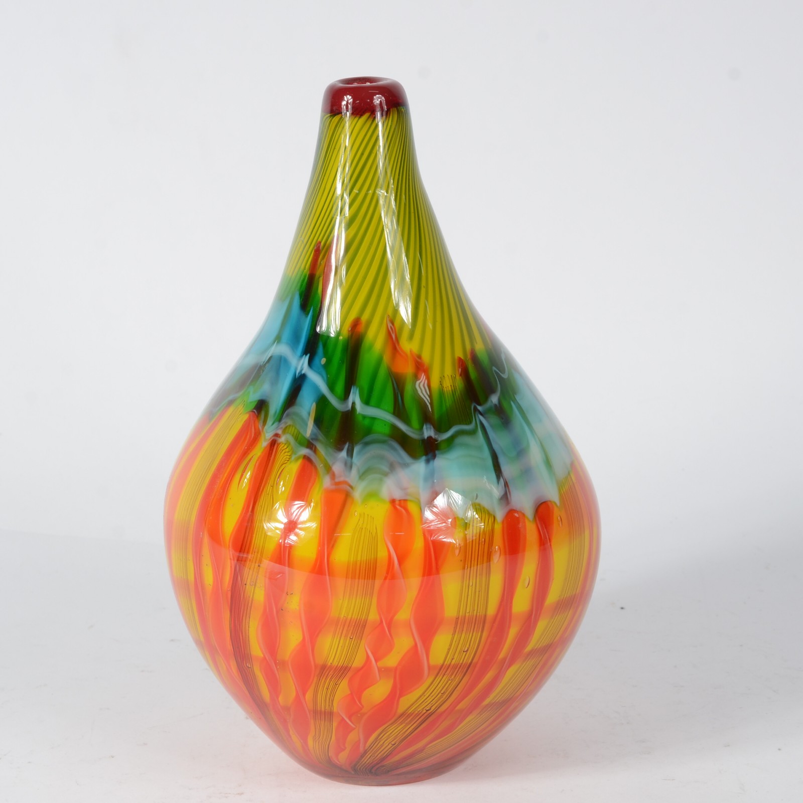 Vaso de vidro decorativo mesclado em várias cores. - foto 1 de 3