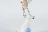 Estatueta de porcelana espanhola policromada re... - Estatueta de porcelana espanhola policromada representando palhaço