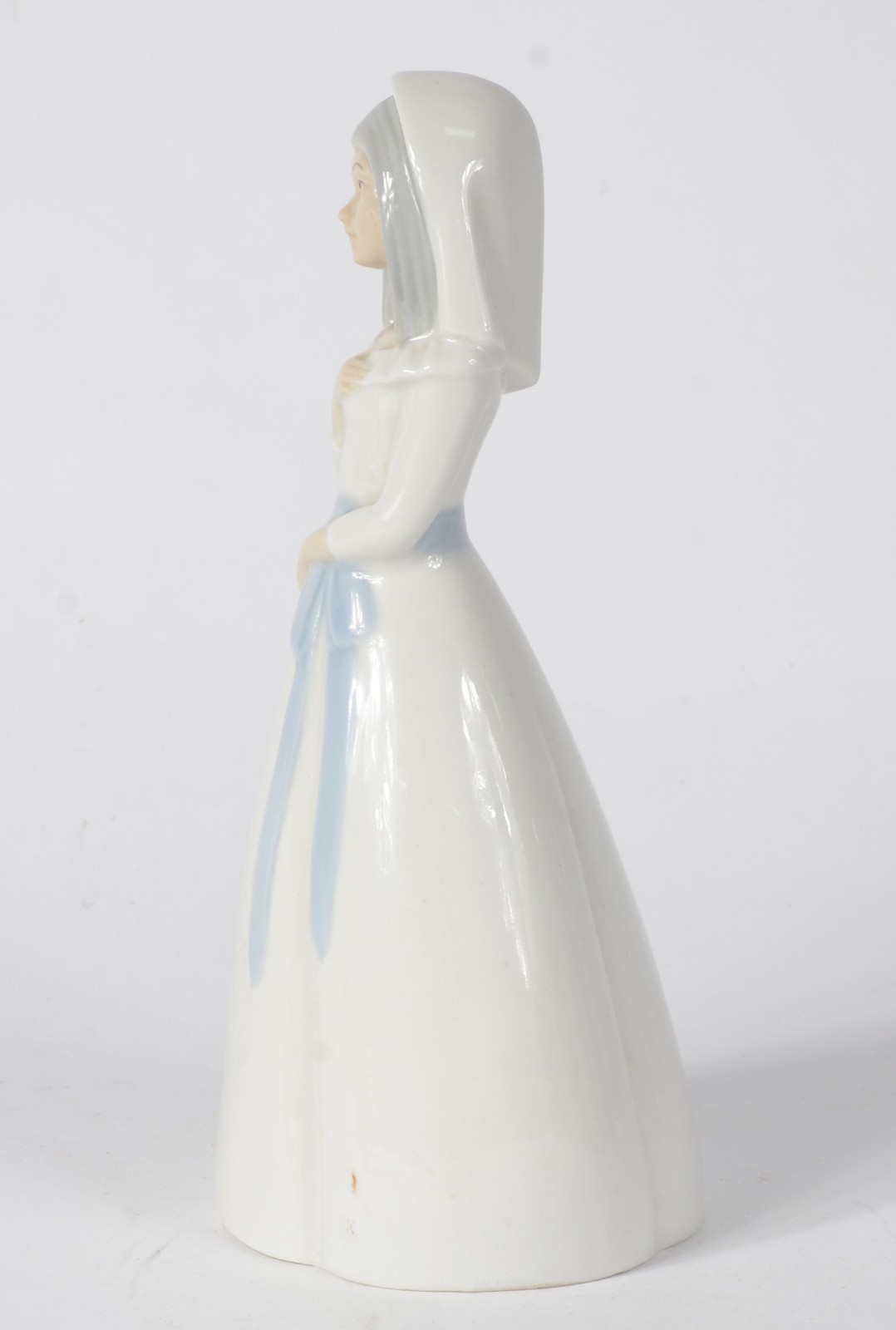 Estatueta de porcelana espanhola policromada jovem com vestido de... - foto 4 de 8