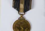 Quatro estojos com medalhas, e mais duas separa... - Quatro estojos com medalhas, e mais duas separadas.