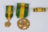 Quatro estojos com medalhas, e mais duas separa... - Quatro estojos com medalhas, e mais duas separadas.