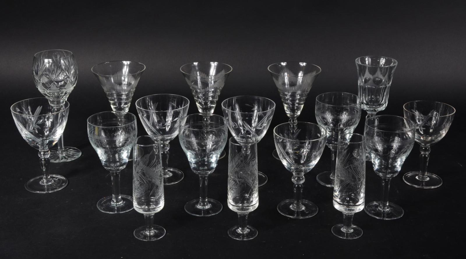Lote com 14 taças para vinho 3 flutes para champagne de cristal de... - foto 1 de 6
