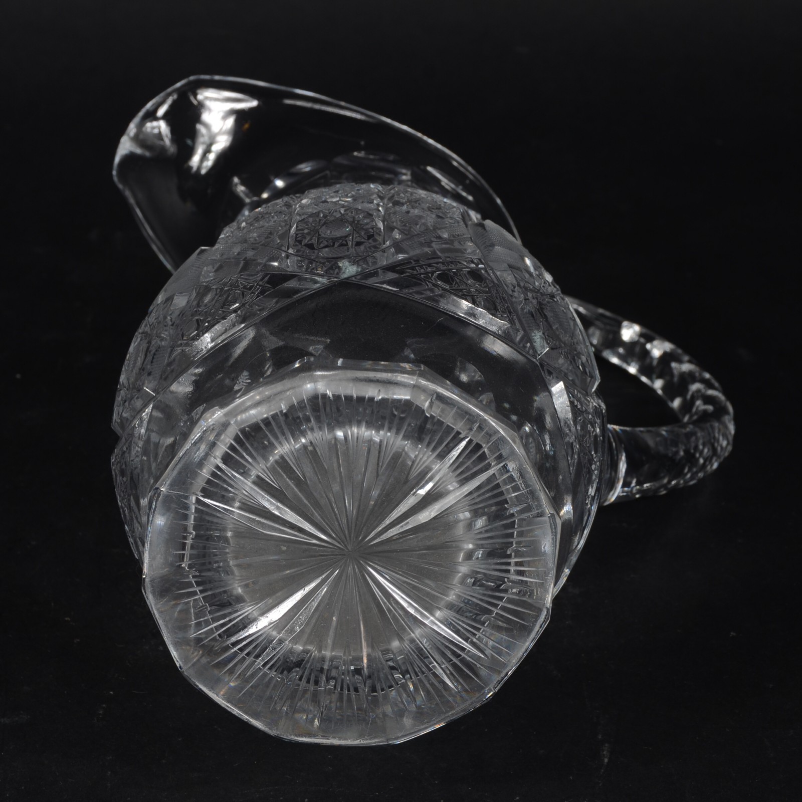 Jarra com alça de cristal europeu lapidado. - foto 4 de 4