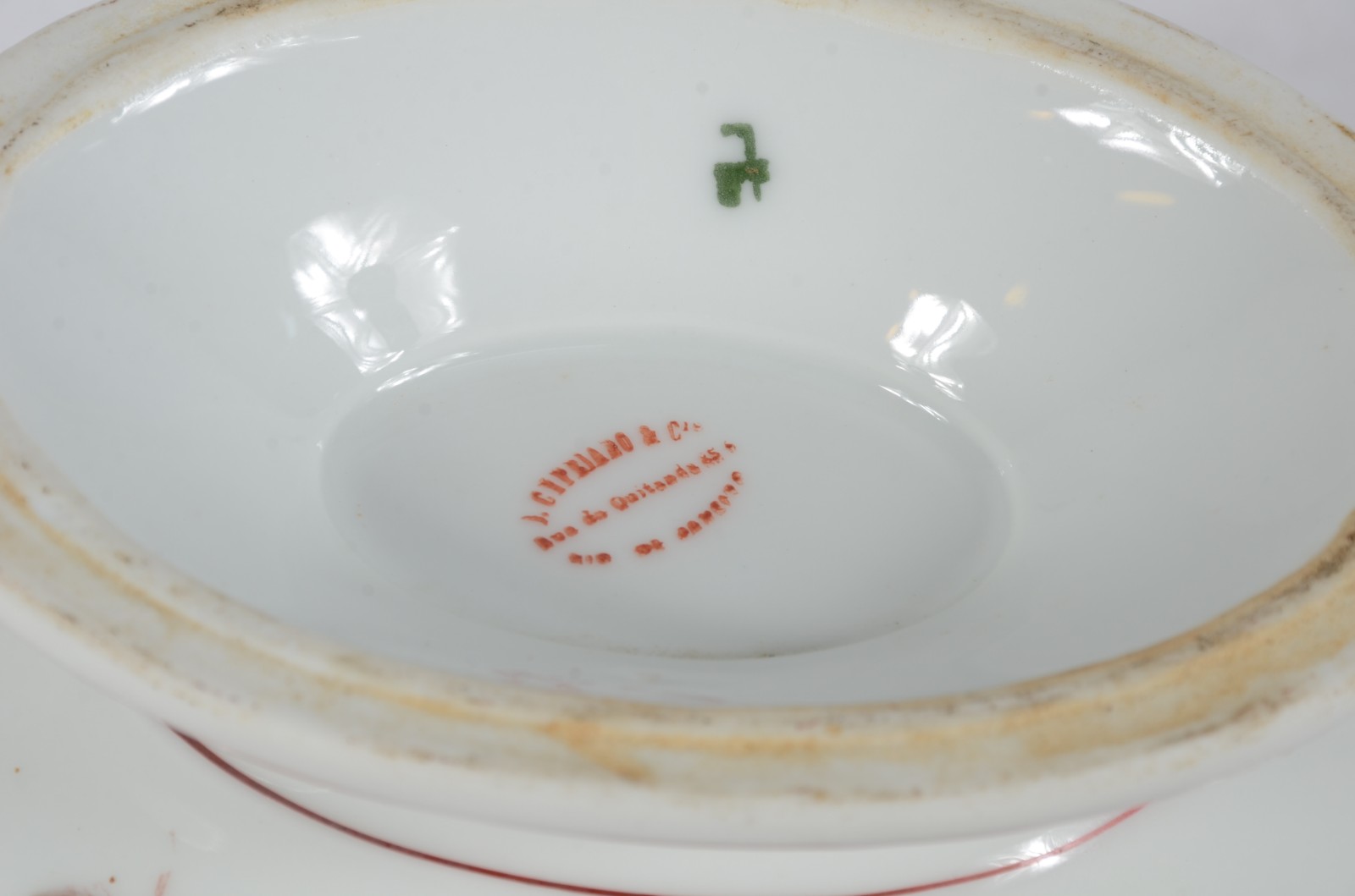 Conjunto com 3 sopeiras (só 2 com tampas) de porcelana decoradas com... - foto 7 de 7