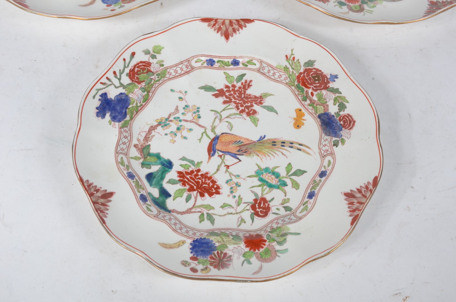 Três pratos decorativos de faiança inglesa decorados com aves do... - foto 2 de 4