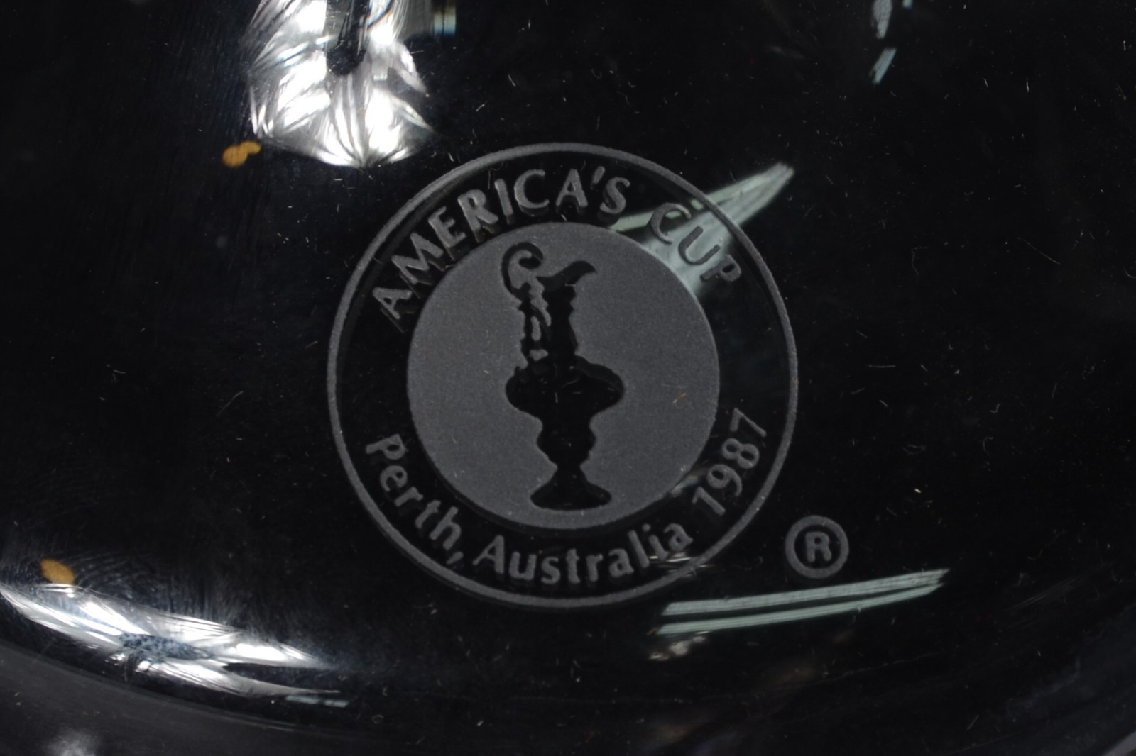 Captain decanteur de cristal inglês, comemorativo da America´s Cup... - foto 8 de 8