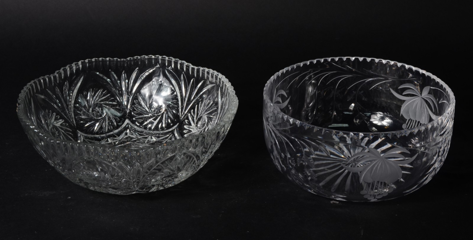 Dois Bowls de cristal tcheco lapidado. - foto 1 de 5
