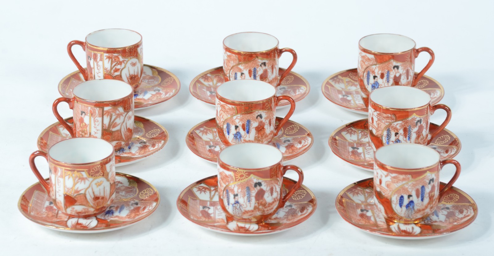 Conjunto com 9 xícaras para café com pires de porcelana japonesa - foto 1 de 7