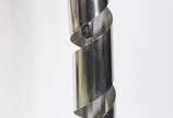 Roberto Moriconi (1932-1993),  - Luminária de metal na forma de serpentina. Desgastes. Assinado e datado na base, 1973.