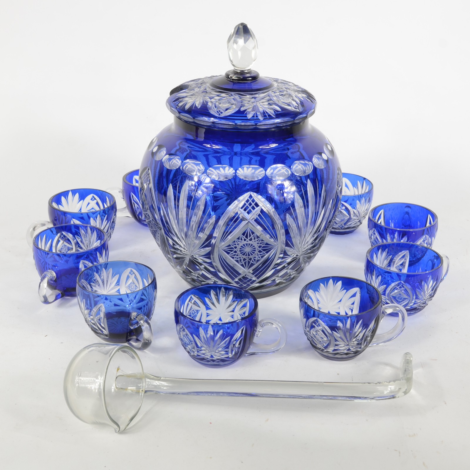 Poncheira de cristal double azul lapidado com 10 canecas e concha... - foto 2 de 8
