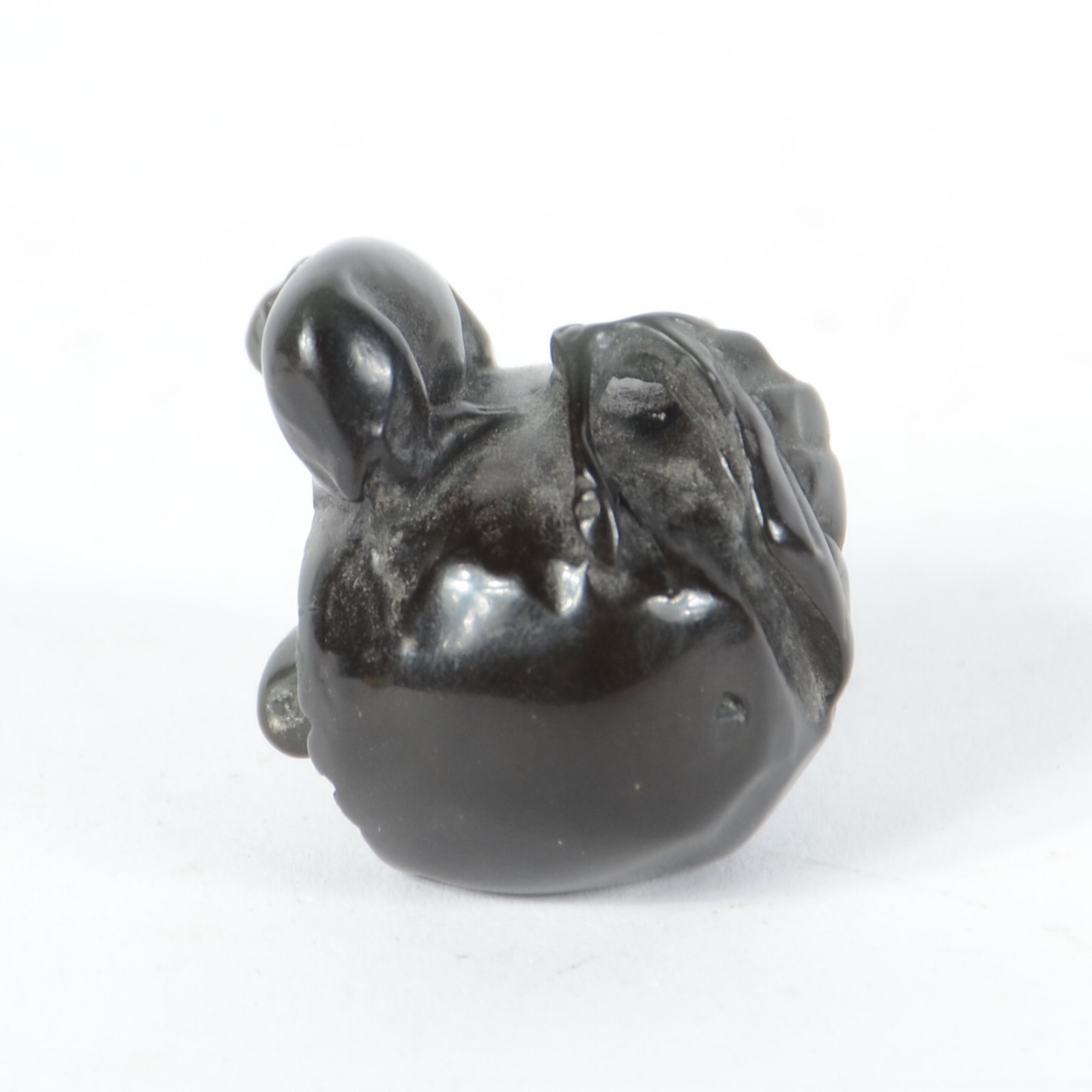 Raro netsuke em “Umoregi”, tipo de lignito, turfa fossilizada muito... - foto 4 de 5