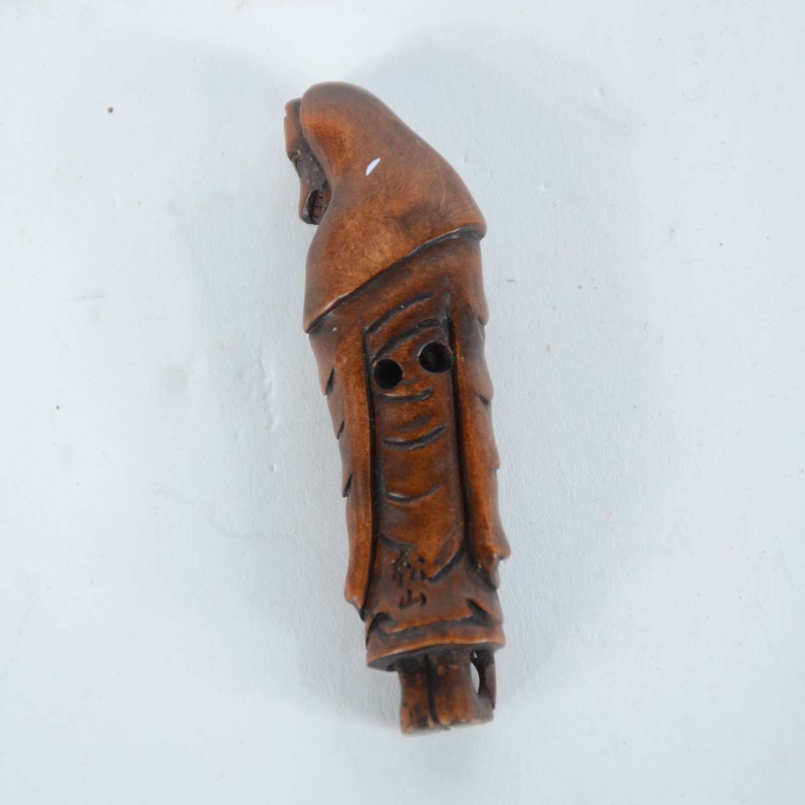 Raro netsuke para criança, esculpido em madeira, representando raposa... - foto 2 de 2
