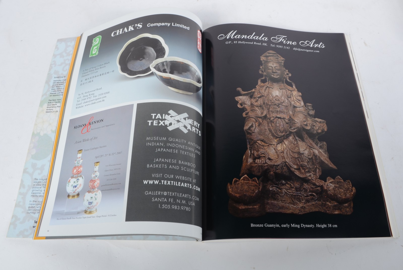 Conjunto de 6 revistas “Arts of Asia” bimestrais de Janeiro 2007 a... - foto 3 de 8