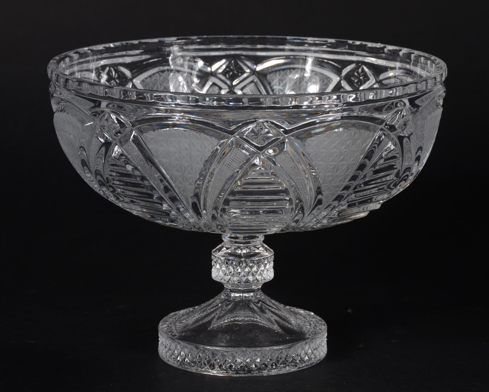 Três fruteiras de cristal europeu, diversos modelos e lapidações. - foto 8 de 11
