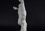 Primavera - Escultura de ceramica vitrificada branca representando figura feminina