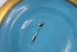 Potiche de cloisoné oriental com pega da tampa ... - Potiche de cloisoné oriental com pega da tampa em forma de dragão.