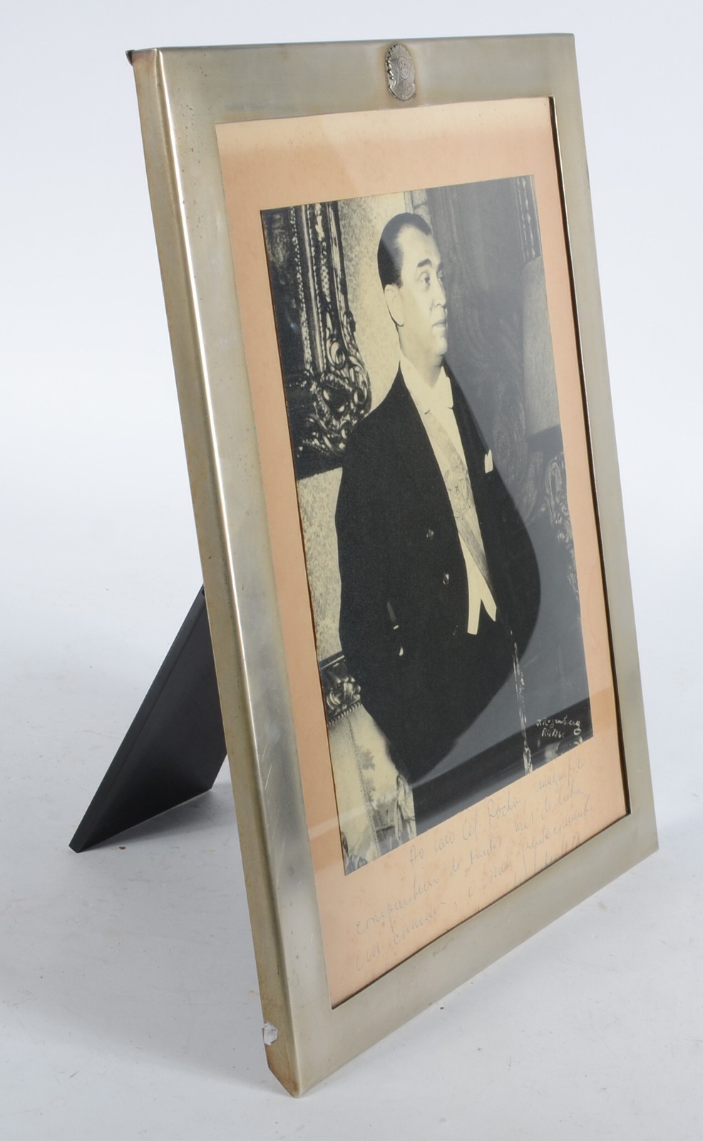 Fotografia de Juscelino Kubistchek em porta retrato de metal, com... - foto 6 de 6