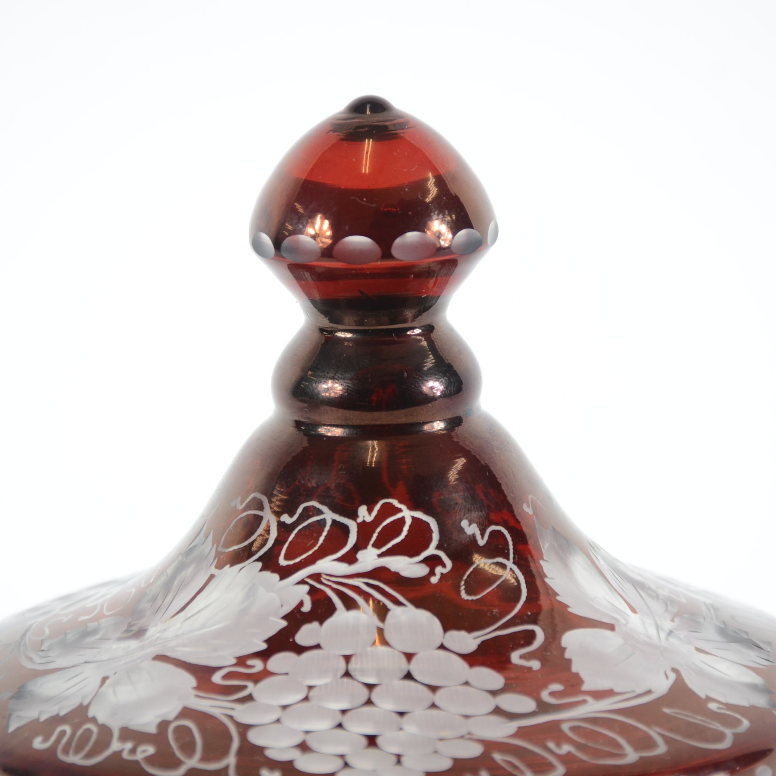 Bomboniere de cristal europeu na cor rubi lavrado com cachos de uvas... - foto 3 de 6