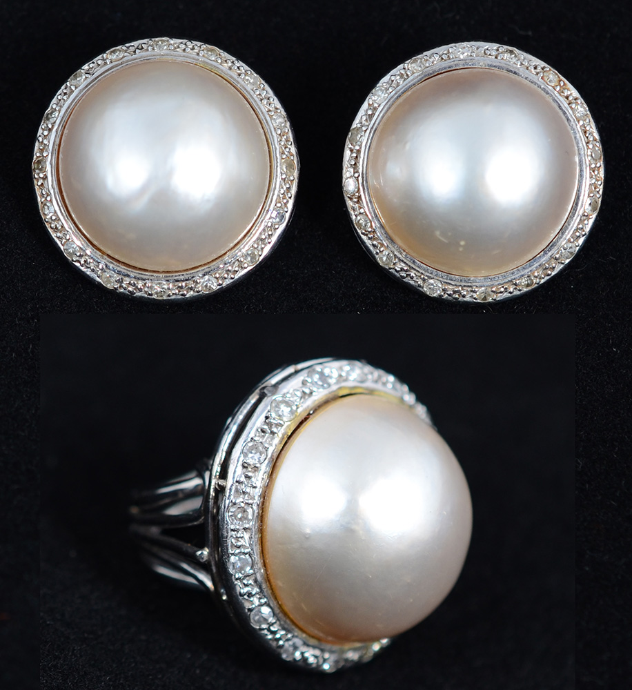 Conjunto com par de brincos e anel em platina, pérolas MABE e...