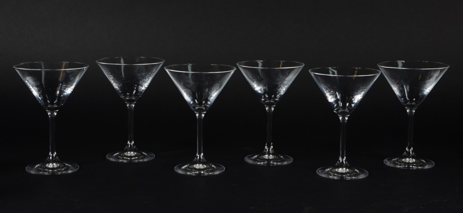 Seis taças de cristal para dry martíni, 210 ml. - foto 2 de 3