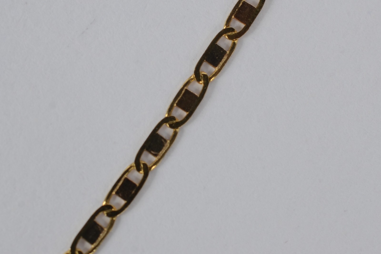 Colar de ouro amarelo 750 feitio Élos chatos. 45cm de comprimento... - foto 3 de 5