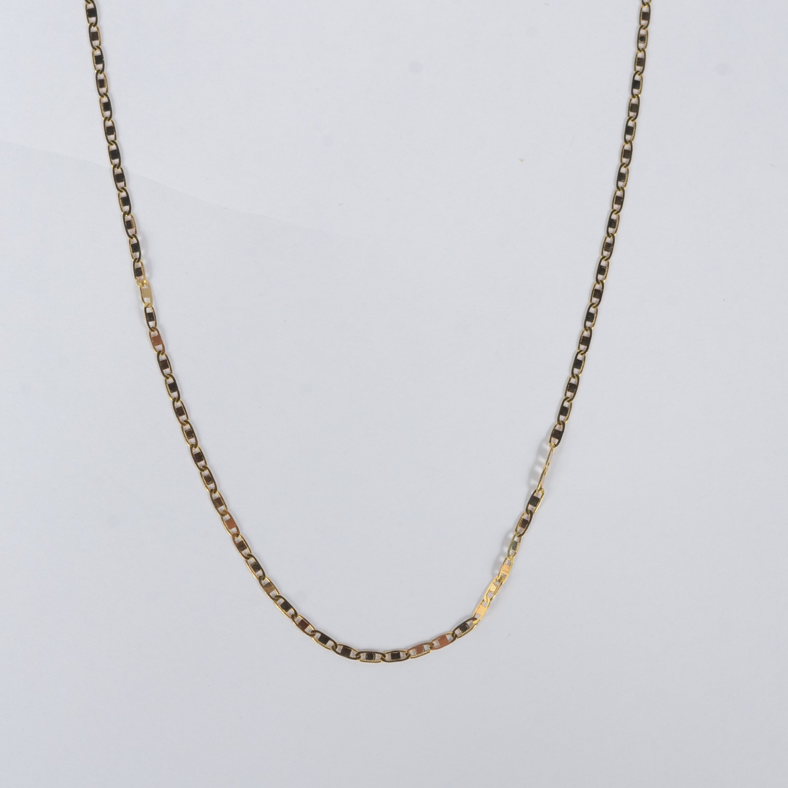Colar de ouro amarelo 750 feitio Élos chatos. 45cm de comprimento... - foto 1 de 5