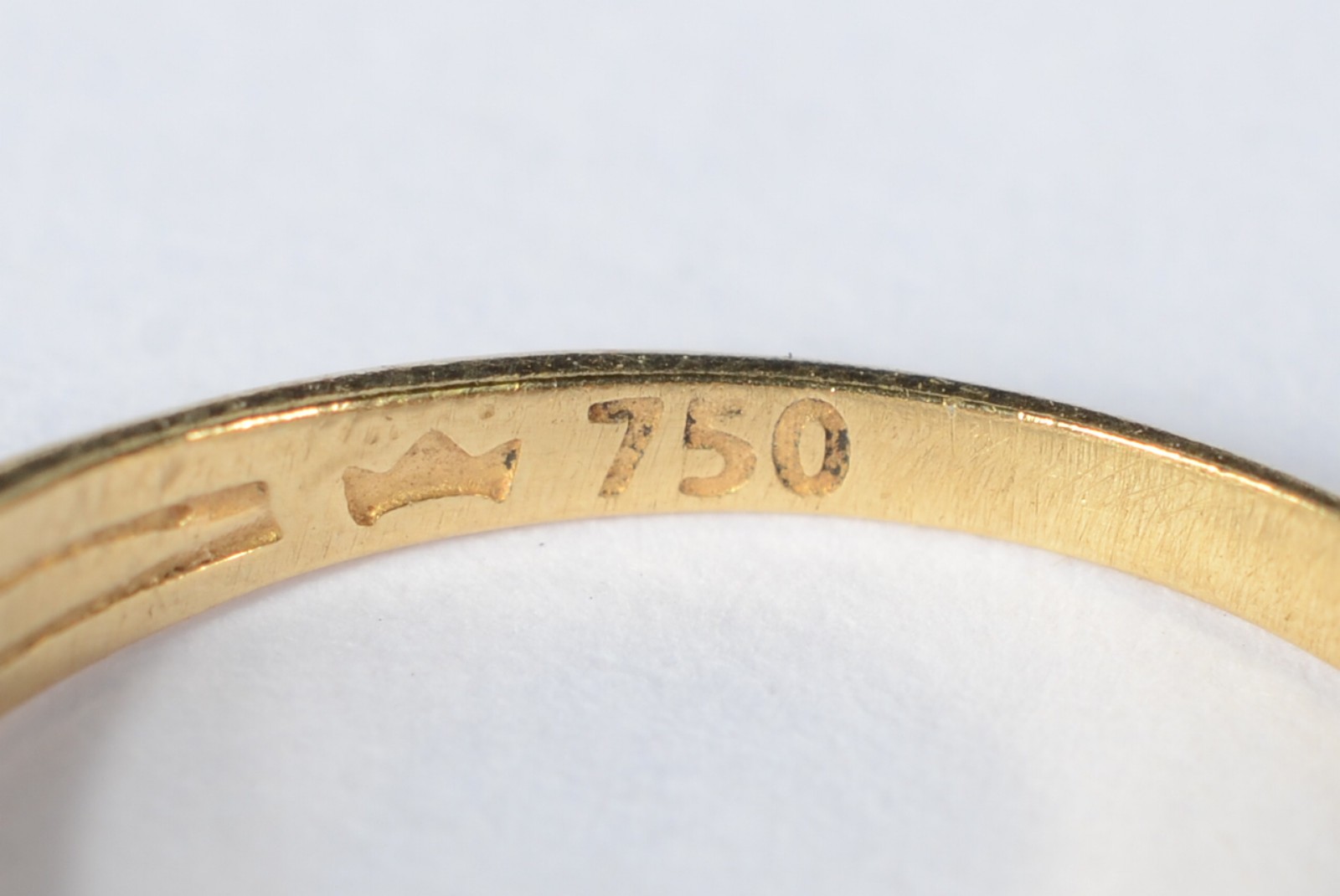 Anel de ouro amarelo modelo chuveiro 18k cravejado com mini... - foto 4 de 6