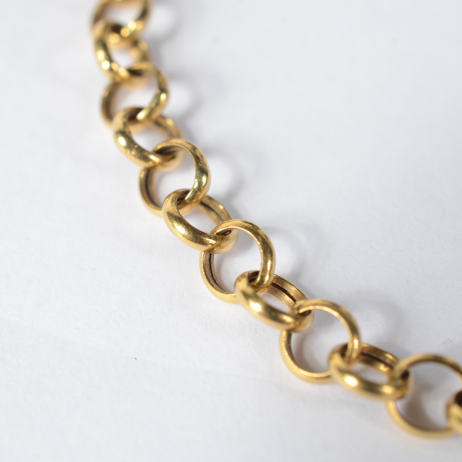 Pulseira de ouro amarelo 750 modelo Elos Português. Peso: 1,8g. (Por... - foto 2 de 5
