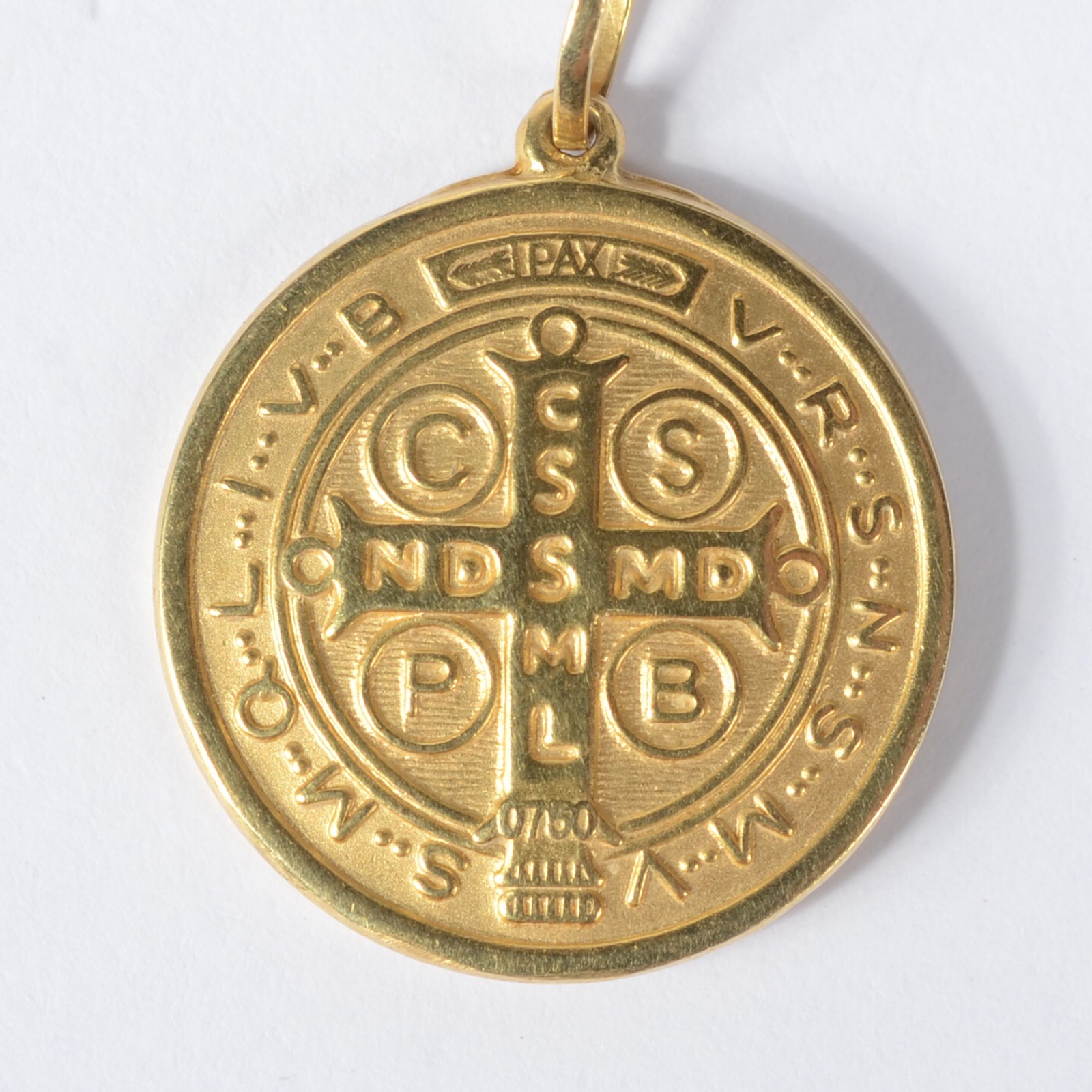 Colar de ouro amarelo 750, modelo lâmina com pendente sacro... - foto 3 de 6