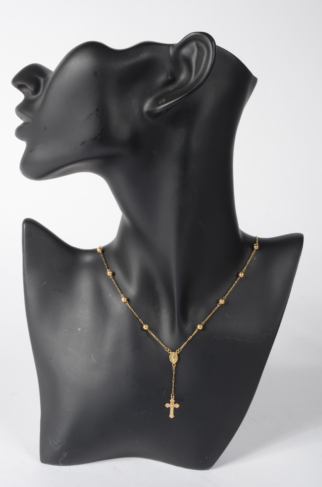 Colar de ouro amarelo 750, modelo terço com bolinhas. Peso 1,6g. (Por... - foto 6 de 6