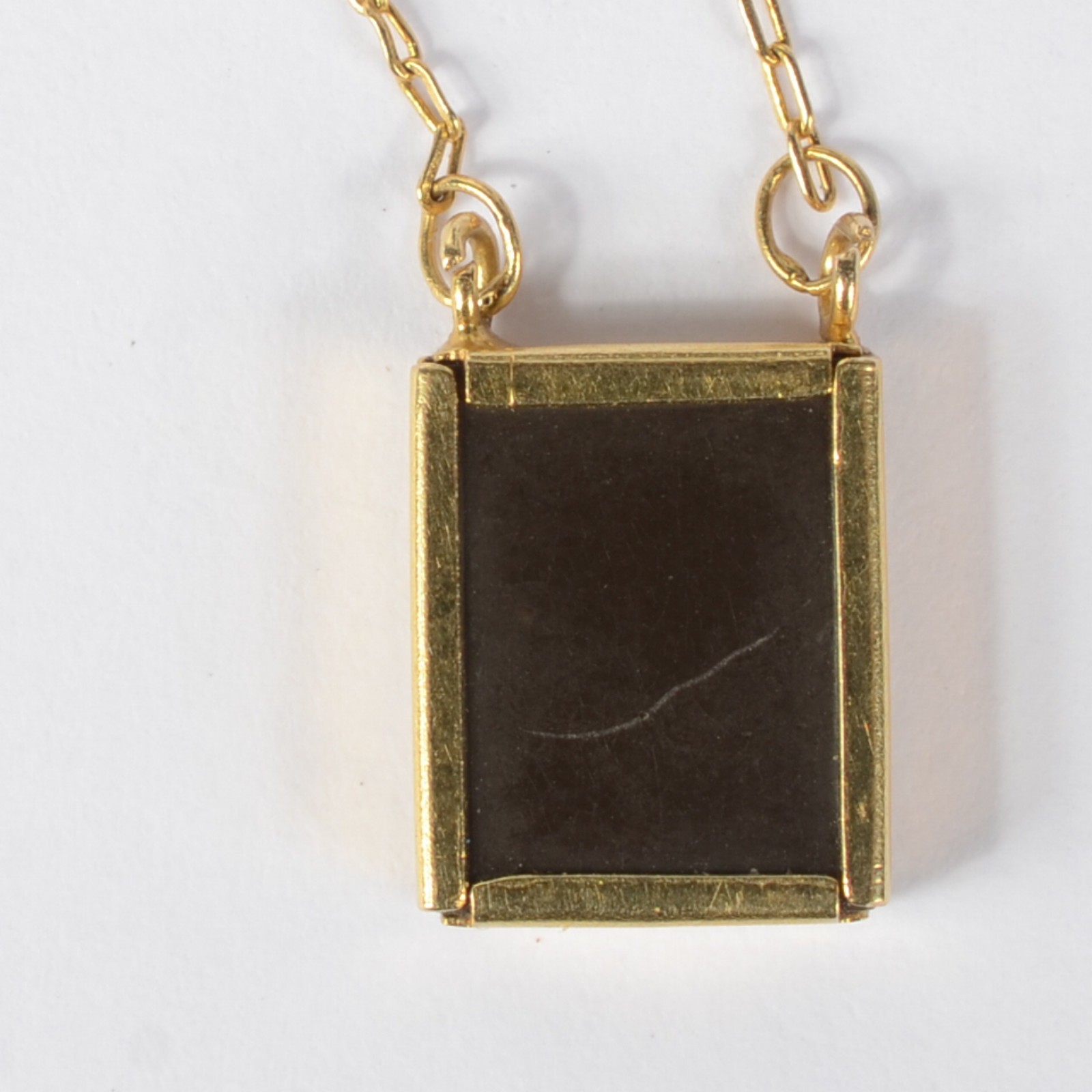 Escapulário de ouro 18k com imagem sacra. Peso 2,5g. (Por medida de... - foto 5 de 7