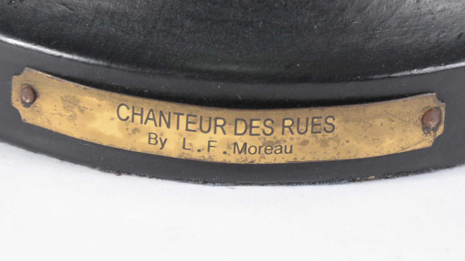 L&F Moreau, Chanteur des rues - foto 6 de 11