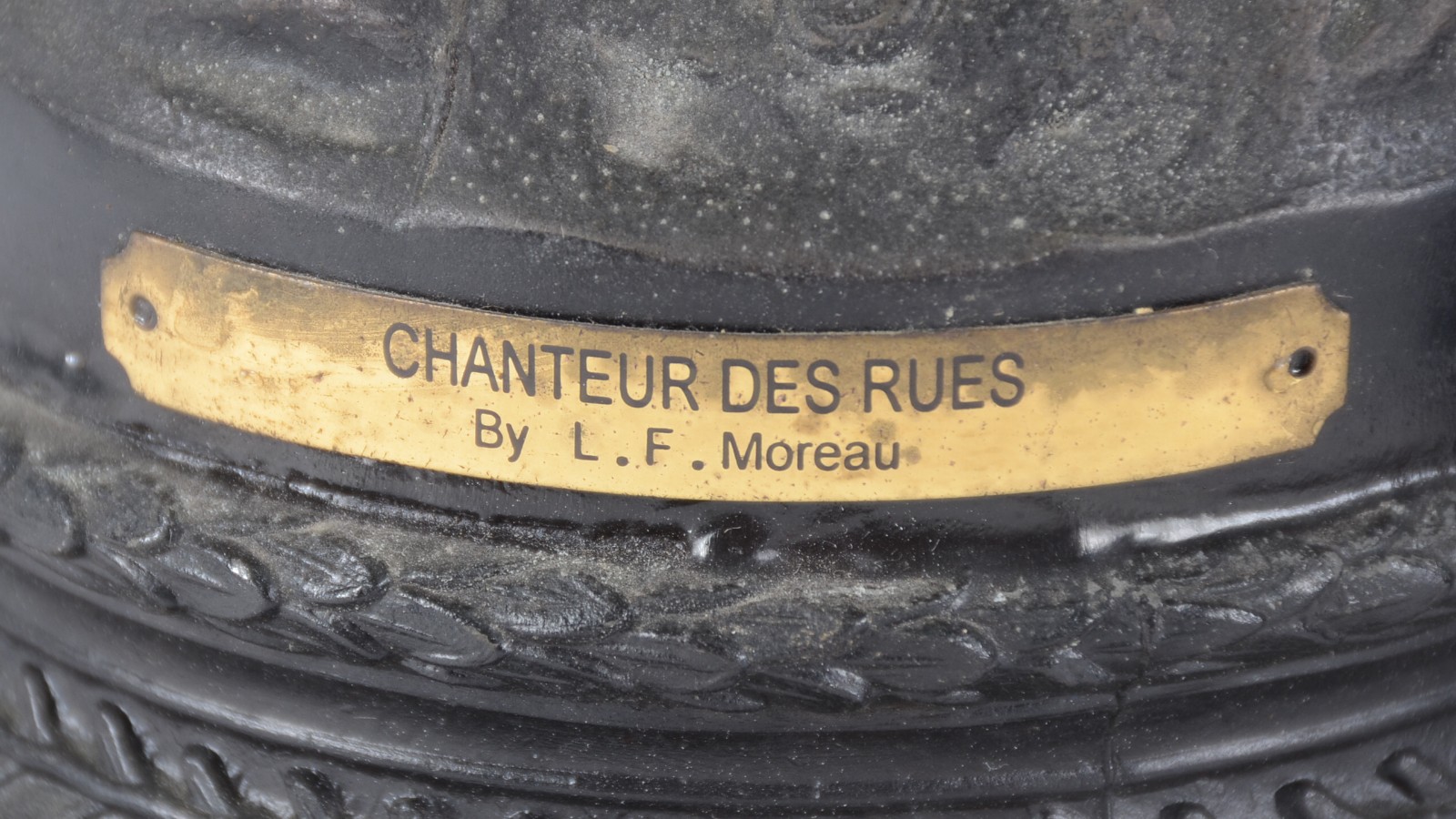 L&F Moreau, Chanteur des rues - foto 7 de 11