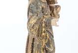 Santo Antônio com Menino,  - Antiga imagem de madeira entalhada com policromia e dourado, acompanha peanha de madeira dourada. Faltando alguns dedinhos. Desgastes.