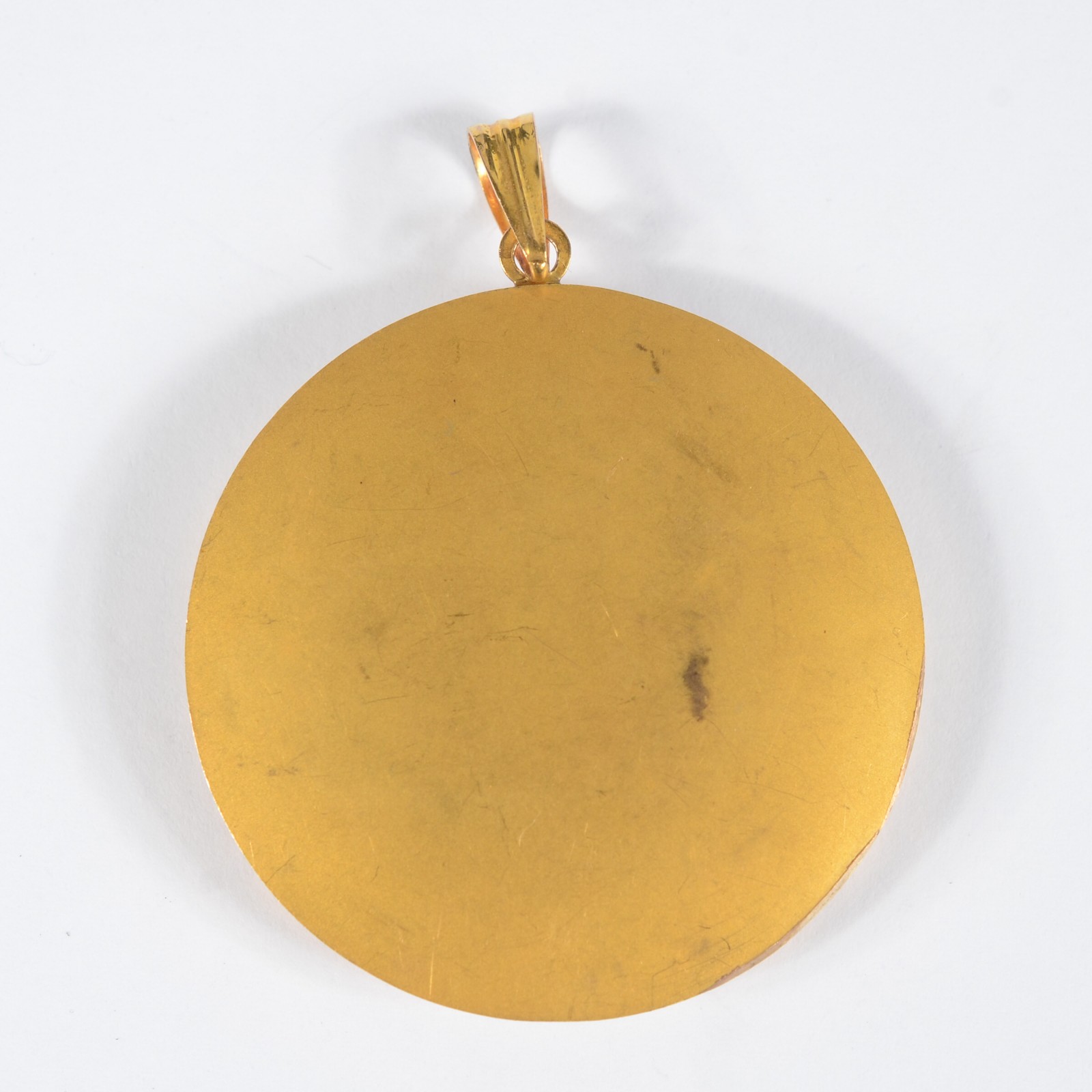 Medalha de prata com vermeil representando Nossa Senhora com Menino. - foto 3 de 3