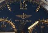 Breitling (1884),  - Relógio de aço com calendário, movimento a quartz, funcionando.