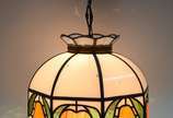 Lustre de metal com placas de vidro colorido - Lustre de metal com placas de vidro colorido