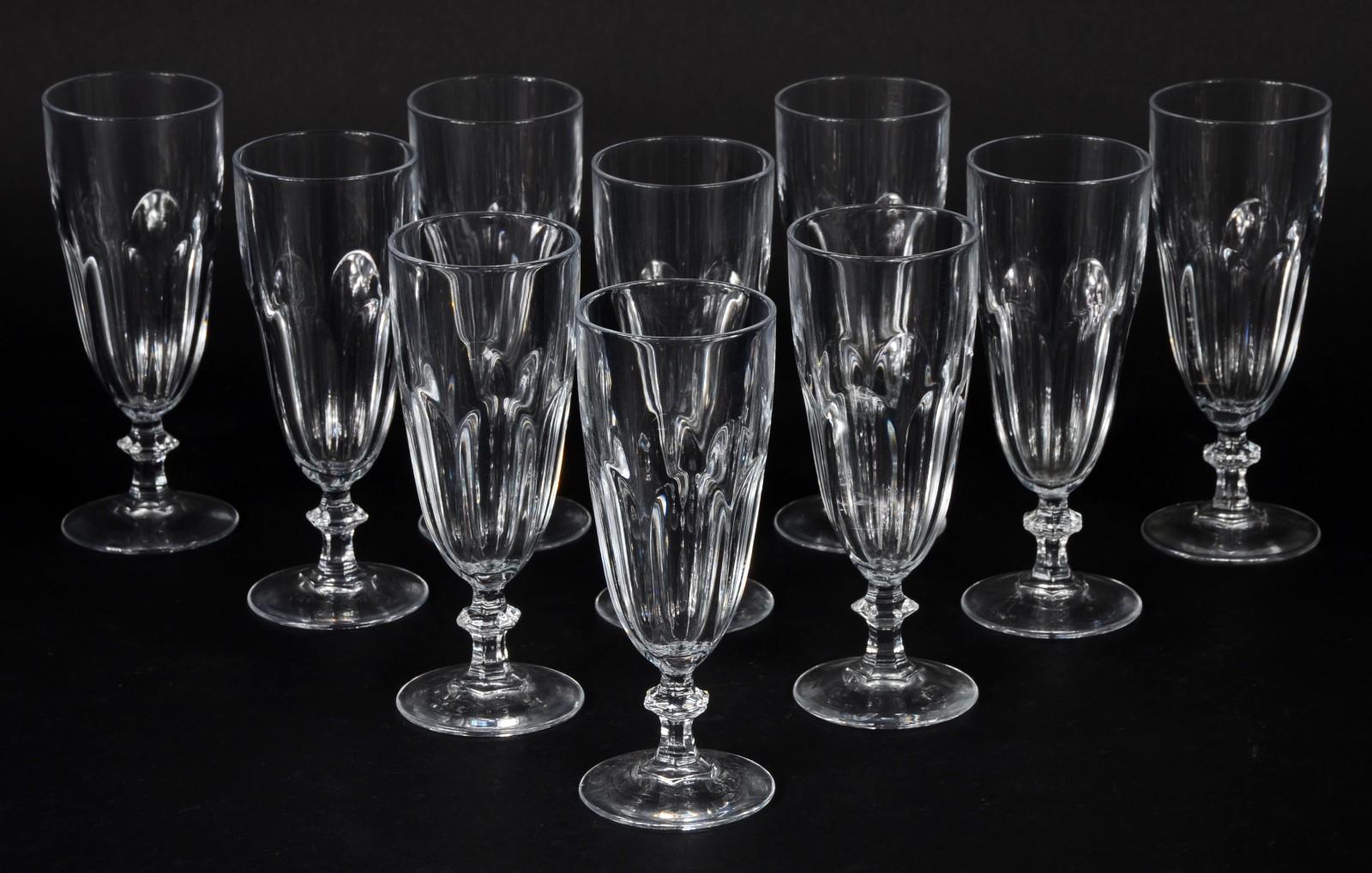 Conjunto com 10 flutes em demi cristal para champagne - foto 1 de 3